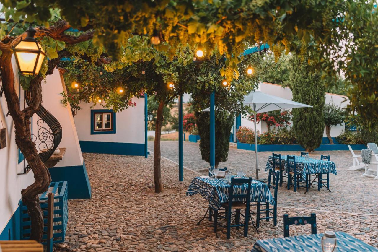 Vale Do Manantio Hotel Moura Exterior photo