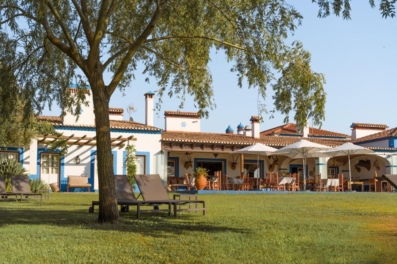 Vale Do Manantio Hotel Moura Exterior photo